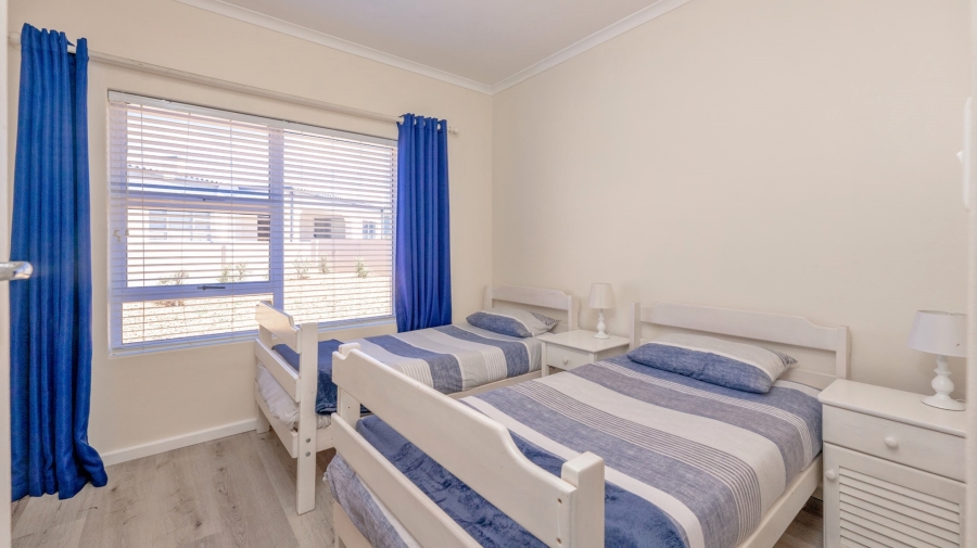 5 Bedroom Property for Sale in Struisbaai Western Cape